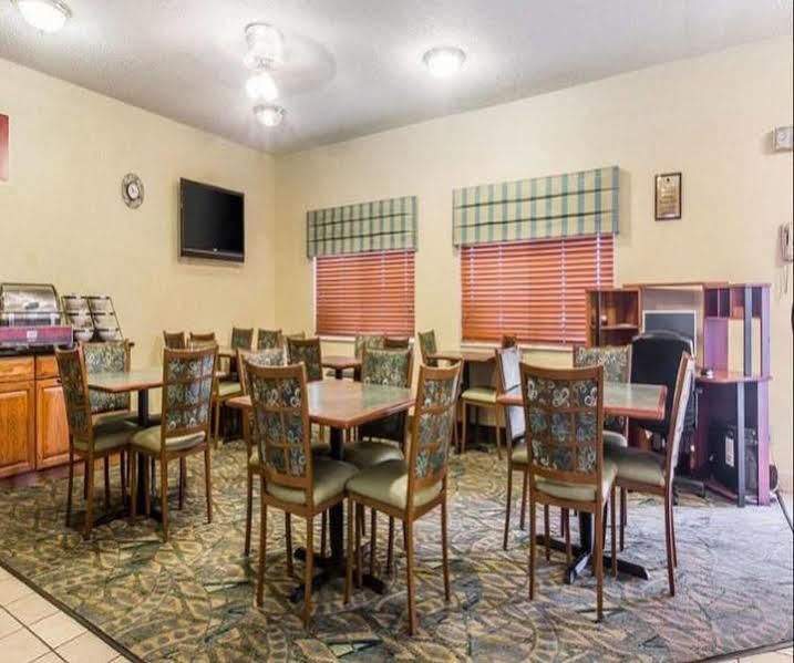 Baymont By Wyndham Billings Hotel Екстериор снимка